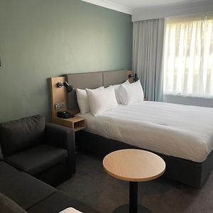 Holiday Inn Newport By Ihg